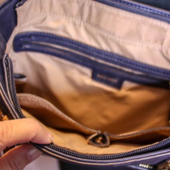 Nine West Shoulder Bag Purse Blue Brown Classic Vegan Minimalist - Picture 4 of 4